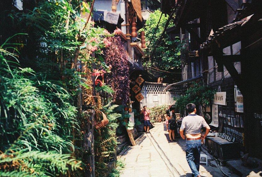 挺进地牢